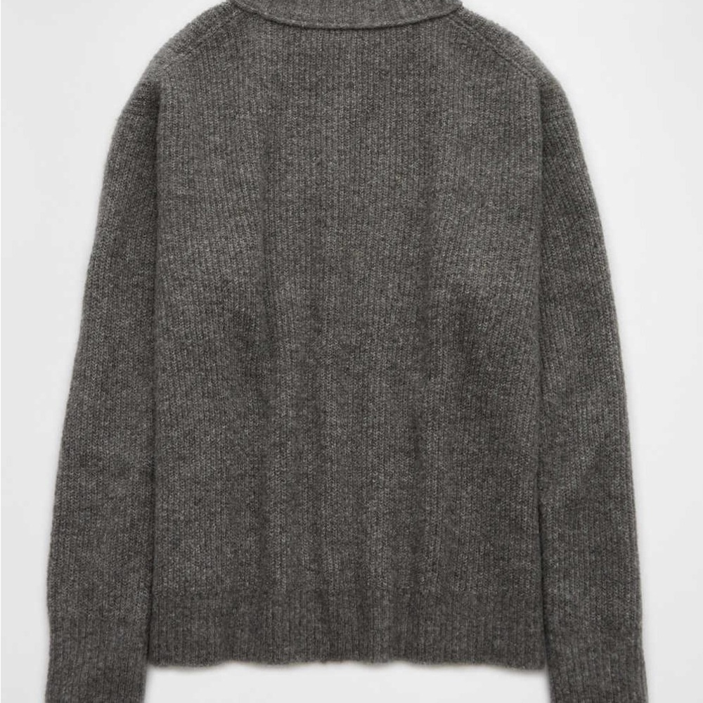 Women’s American Eagle ‘Whoa So Soft’ Gray Crew neck sweater Size Medium SO SOFT - Picture 14 of 14